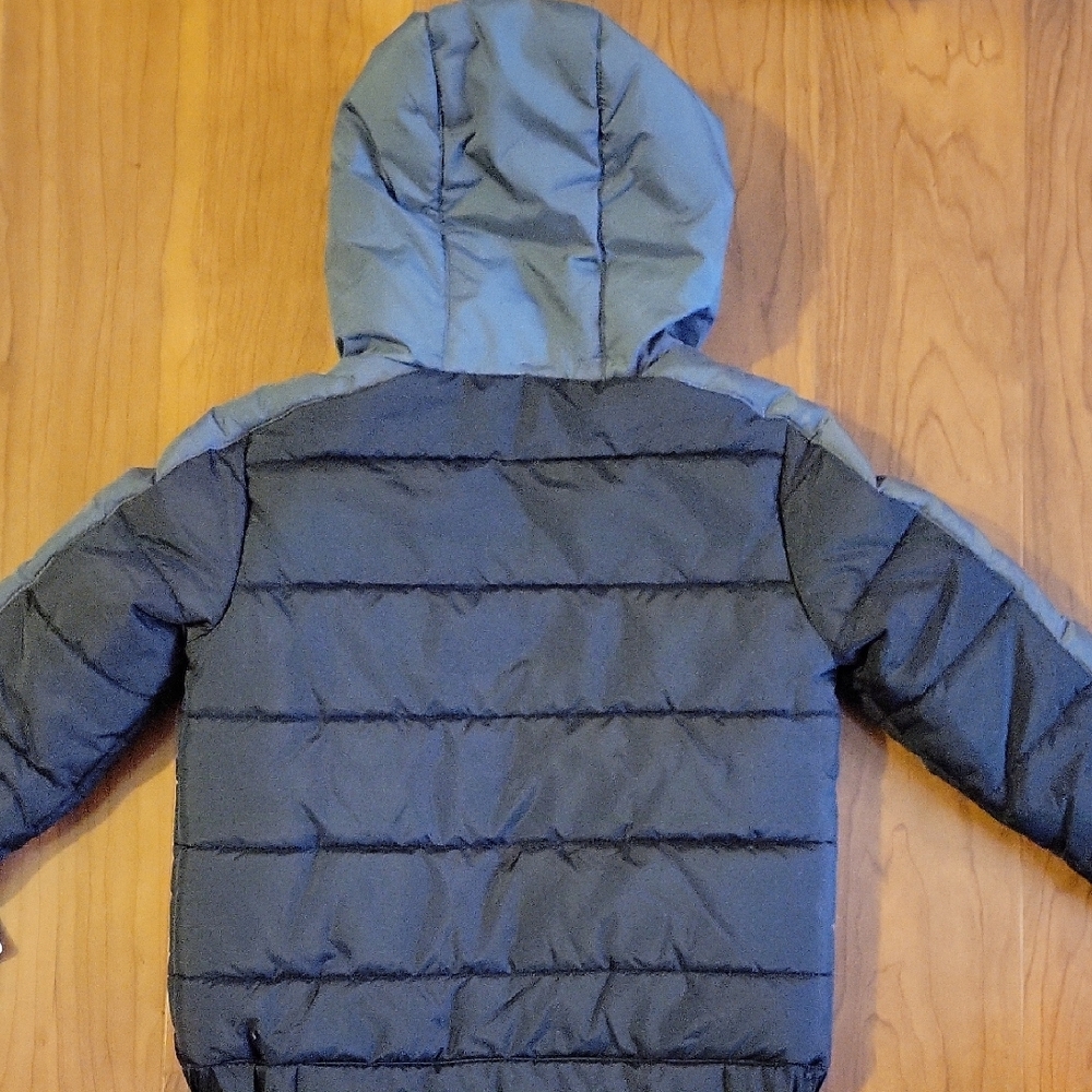 Nike Air Kids Hooded Jacket - Black, Gray and Red - Picture 4 of 5